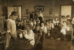 daily inspection of teeth and finger nails 1917