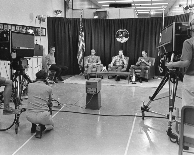 apollo 11 pre flight press conference