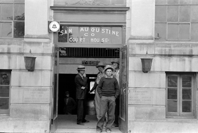 courthouse San Augustine Texas 1939