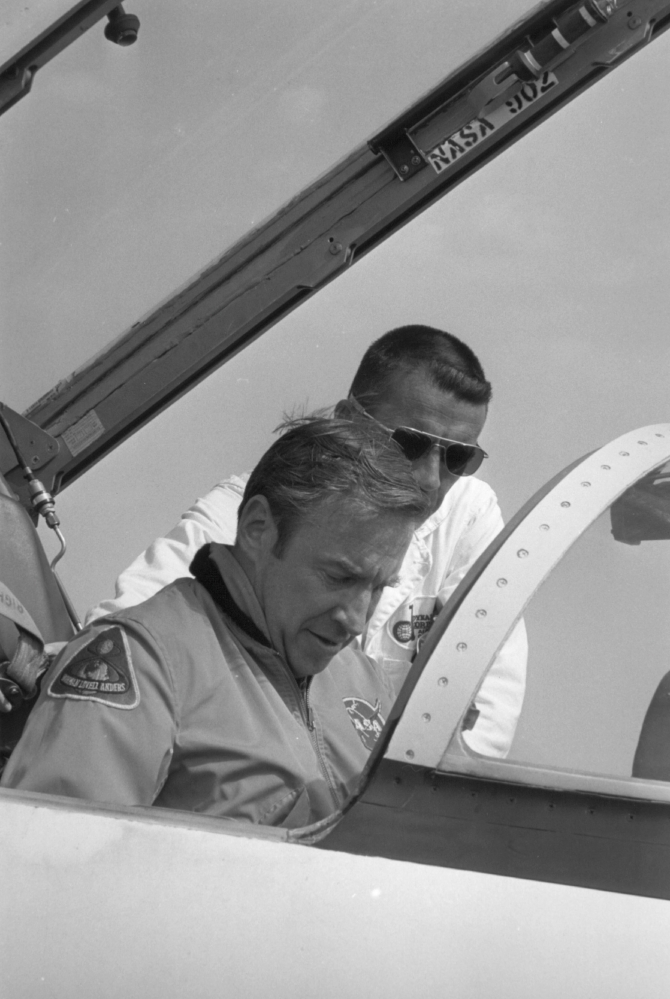 jim lovell prepares to take off in t 38 aircraft during training