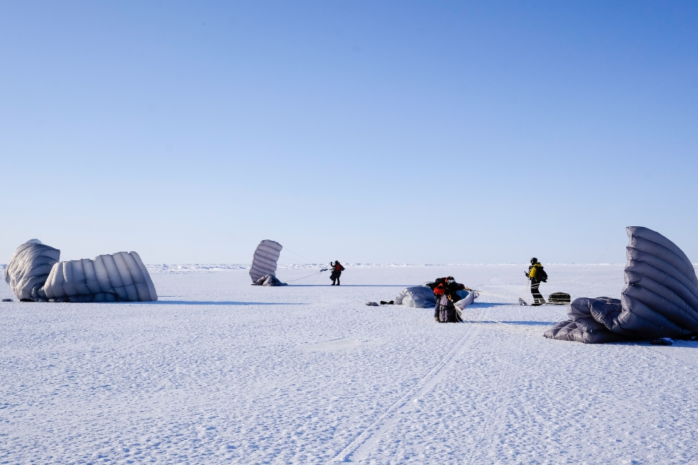 pararescuemen parachute into the arctic circle and drop an arcti