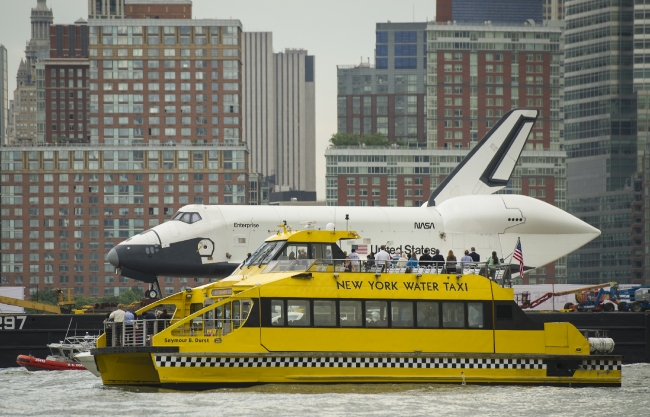 Space Shuttle Enterprise Move to Intrepid