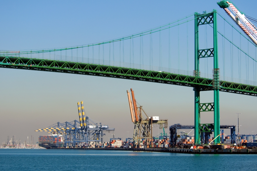 view vincent thomas bridge los angles harbor