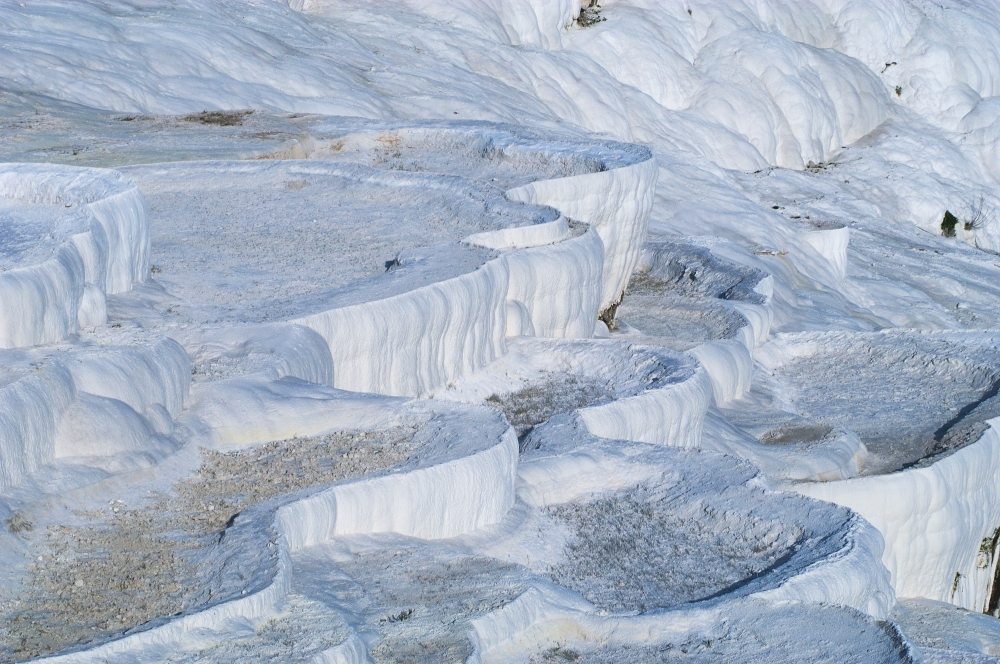 white travertine terraces at pamukkale turkey 0133c.tif