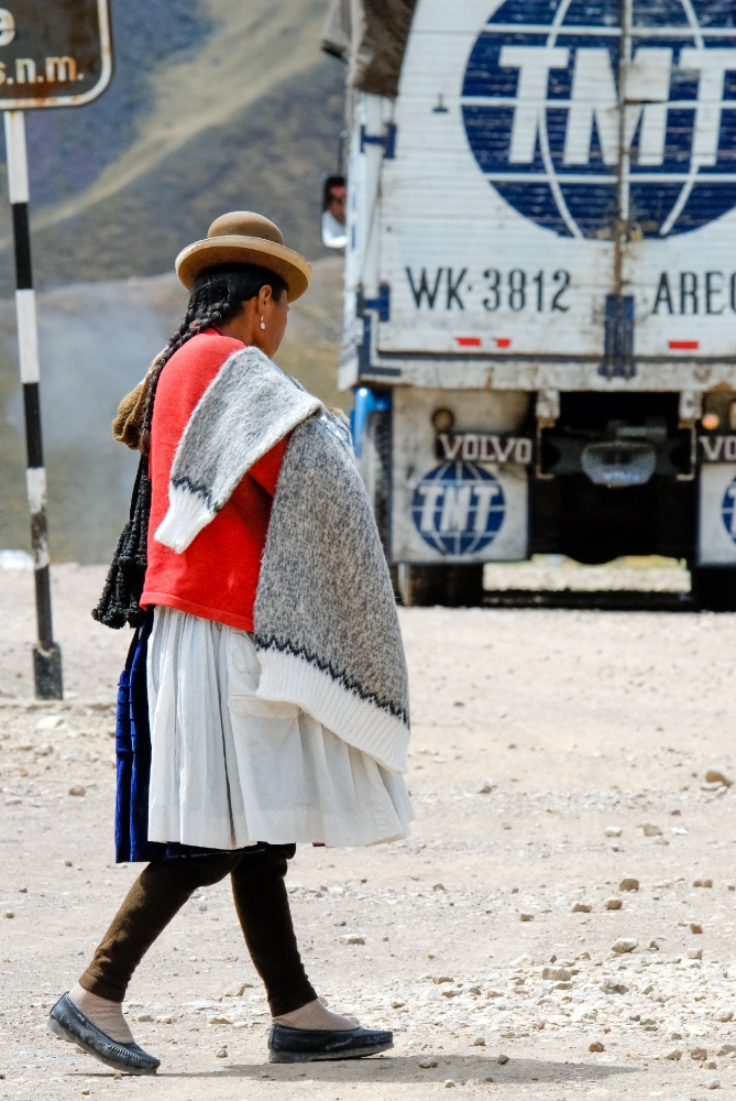 woman on road andes mountains 015