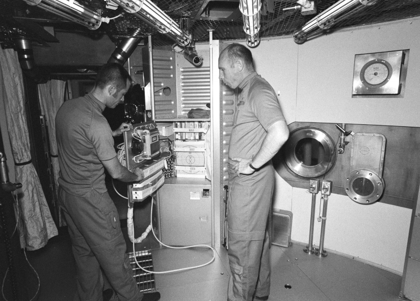 astronaut robert crippen and dr william thornton