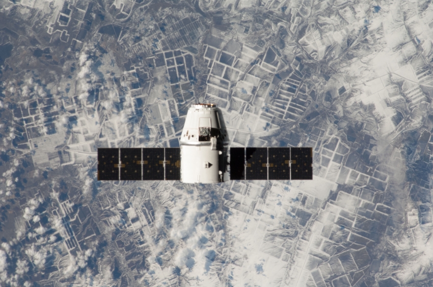 spacex dragon cargo craft 7