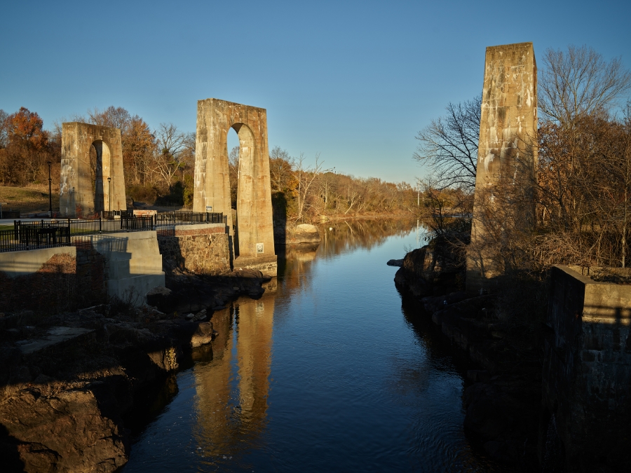 Support arches of the old Campbells Bridge straddling the Appoma