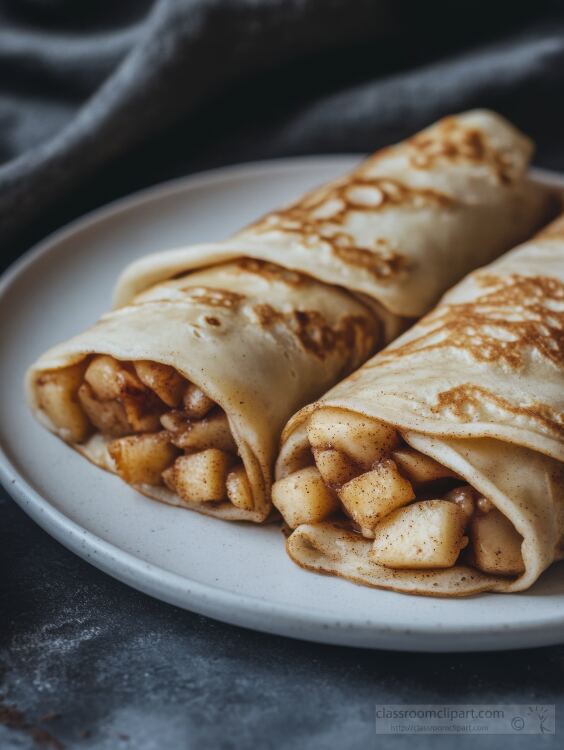 Warm crepes stuffed with apples and cinnamon