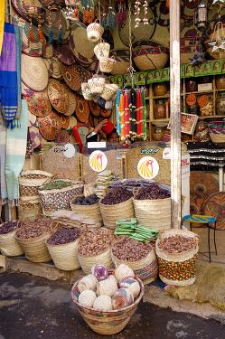 Vibrant Market in Aswan Showcasing Local Crafts and Goods